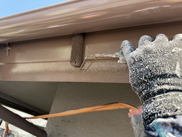 外壁塗装工事の鼻隠しへの塗装状況