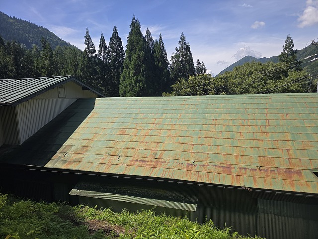 住宅の無料点検でトタン屋根のサビの発生を確認