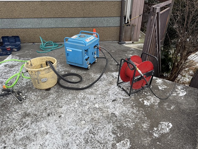外壁塗装工事の高圧洗浄で使用する道具一式