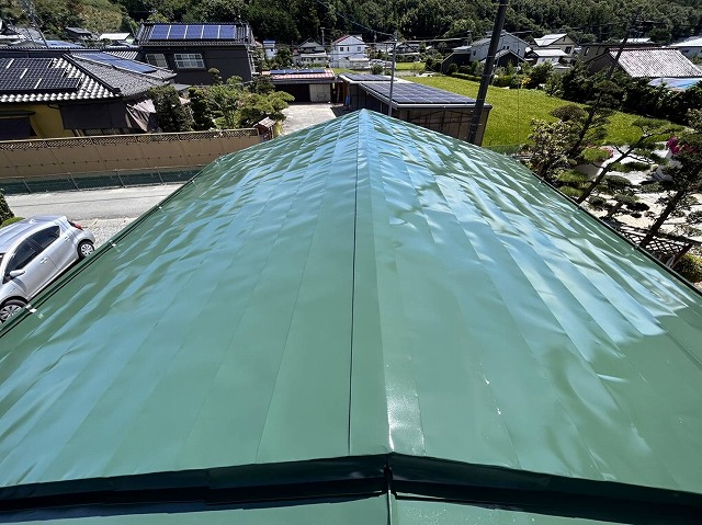 長野県伊那市東春近　倉庫の屋根塗装完成