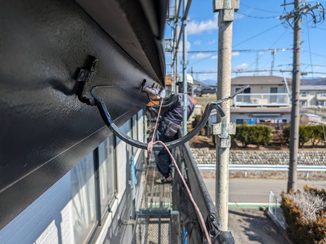 箕輪町S邸雨樋勾配調整