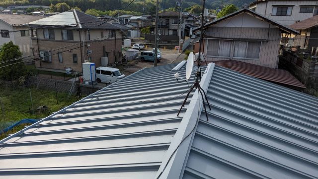 飯田市でおこなっていた屋根カバー工事が完成しました