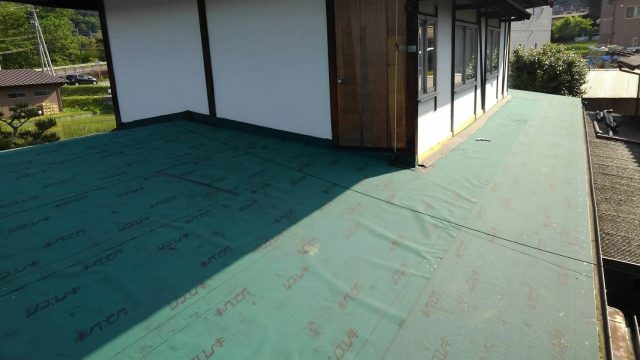 下伊那郡阿智村　ガルバリウム鋼板屋根材を使って屋根カバー工法工事が完成しました