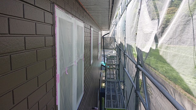 宮田村外壁屋根塗装 外壁中塗り2