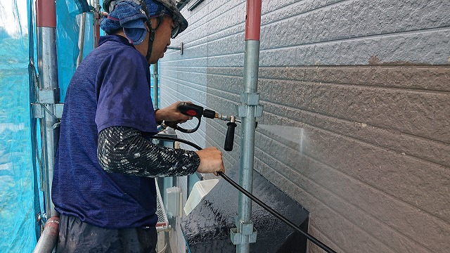 上伊那郡宮田村外壁屋根塗装外壁洗浄1