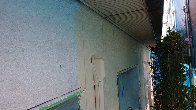 宮田村セキスイハイム屋根外壁塗装外壁中塗り1