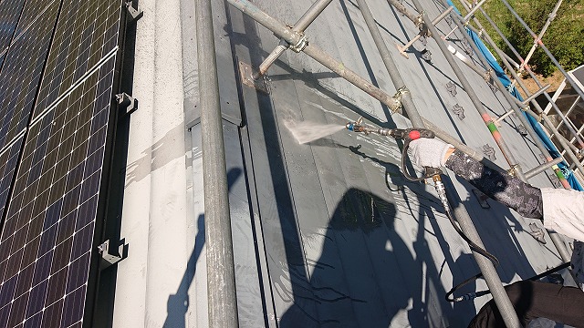 駒ケ根市急屋根外壁塗装洗浄4