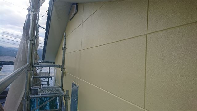 長野県駒ヶ根市赤穂　ALC外壁塗装上塗り7
