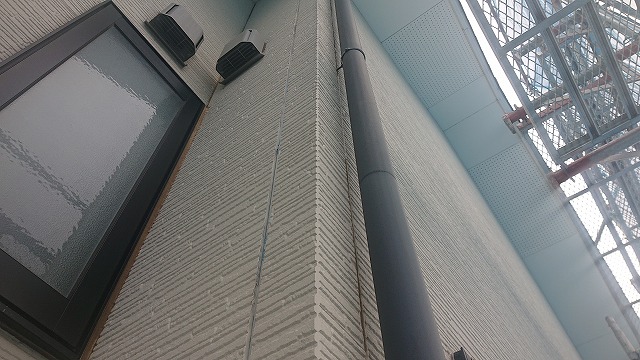 駒ケ根市外壁屋根塗装赤穂コーキング1