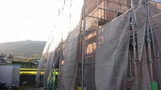 飯田市北方外壁塗装足場作業5