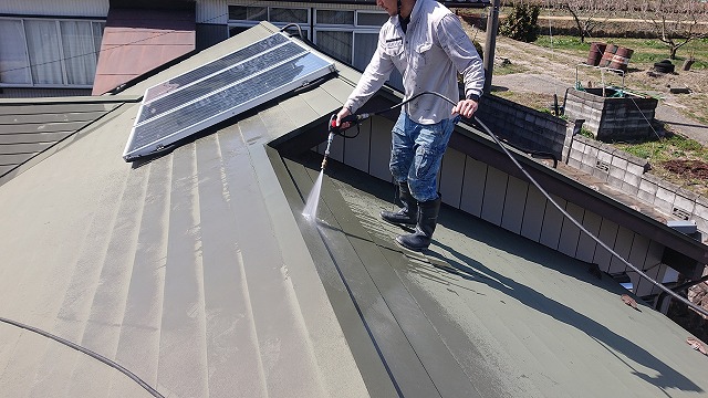中川村トタン屋根塗装洗浄3
