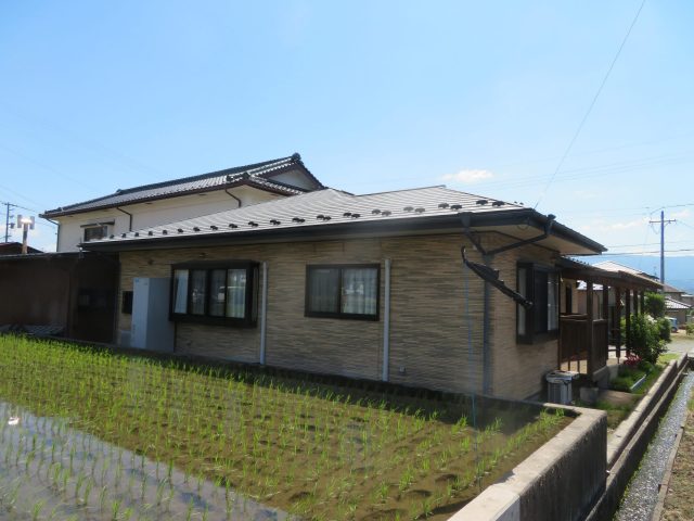 飯田市鼎　色あせした屋根に遮熱塗料で屋根塗装工事を行いました