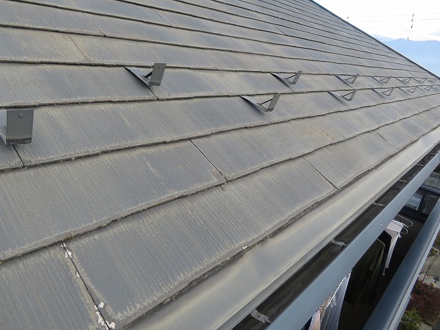 駒ヶ根市赤穂　K様邸にてコロニアル屋根の塗装工事を行いました!