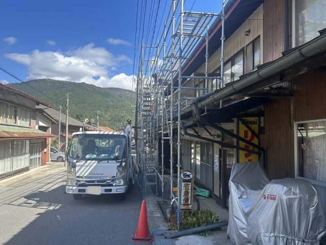 屋根カバー平谷村足場