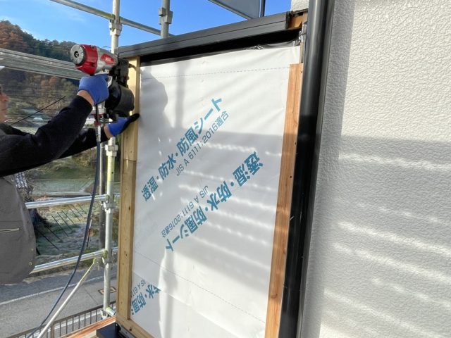 飯田市屋根カバー壁貼り替え