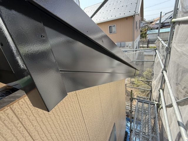 伊那市境K邸破風板塗装