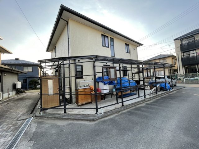長野県飯田市でおこなっている屋根カバーや外壁塗装工事が完成しました