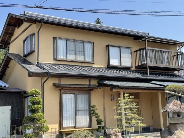 飯田市　I様邸にて遮熱塗料で屋根を、聚楽仕上げで外壁を塗装しました