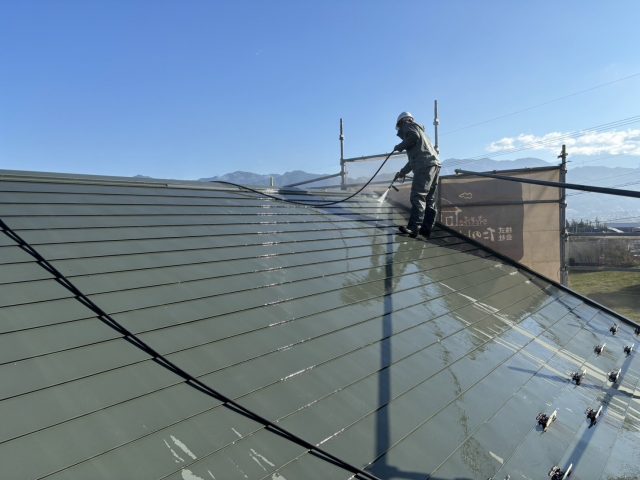 木曽郡木曽町にお住まいのみなさまへ　あっとホームで建てたお宅の塗装工事が着工しました！