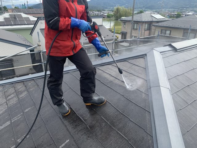 駒ヶ根市I邸洗浄作業