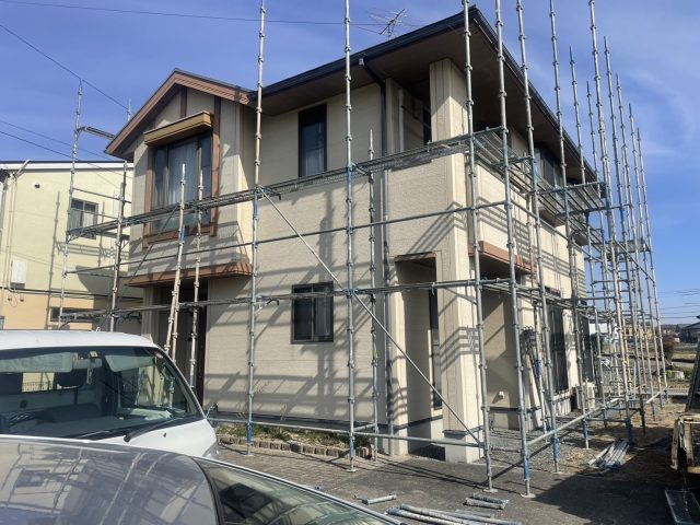 飯田市松尾清水で屋根カバー工法工事がはじまりました