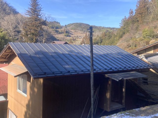 阿南町K邸_小屋屋根塗装完成