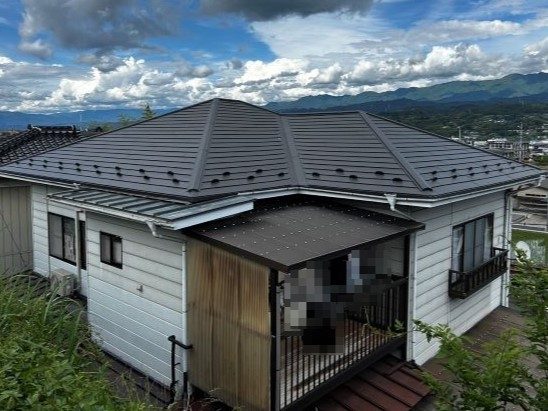 飯田市松尾屋根カバー工事完成