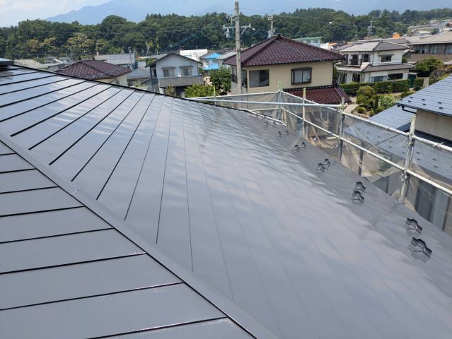 南箕輪村T邸屋根完成-2