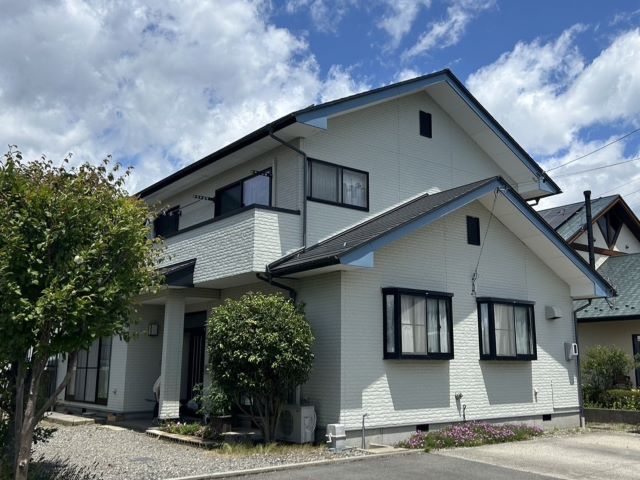 上伊那郡南箕輪村にお住まいのみなさまへ　屋根カバー工法で屋根がとても美しくなった様子にとても喜んで頂きました！